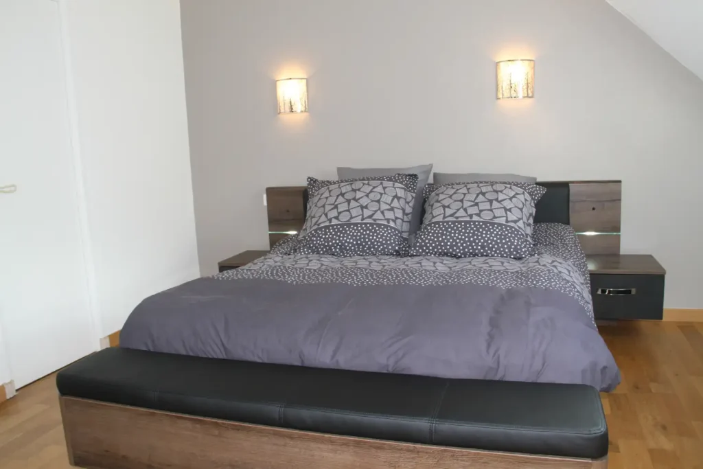 Chambre grand lit double